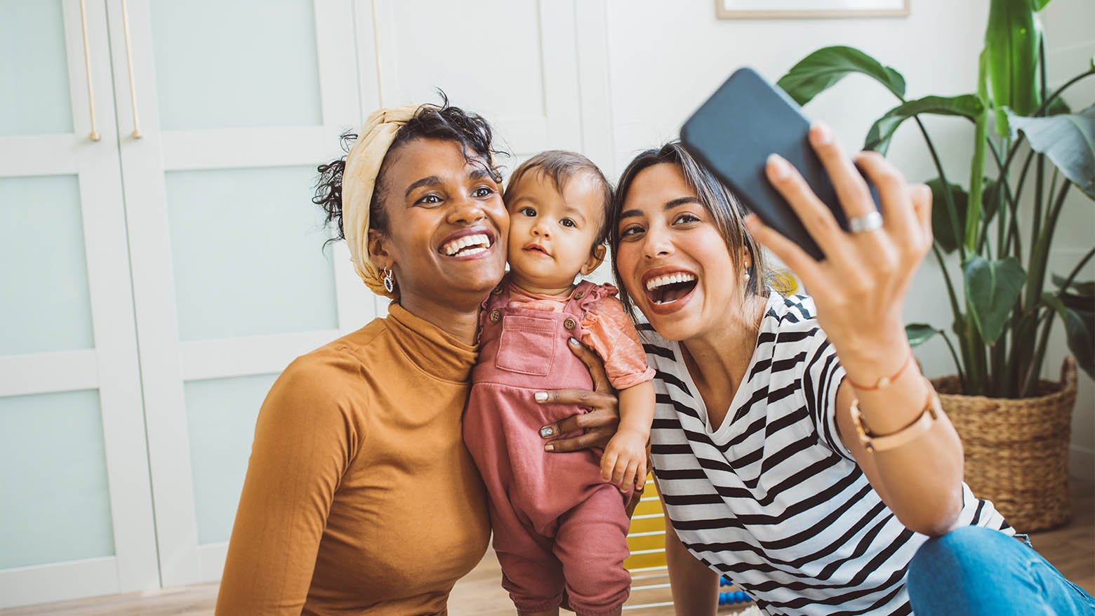 23 Adoption Announcement Ideas for Your Big News, image size:1560x878