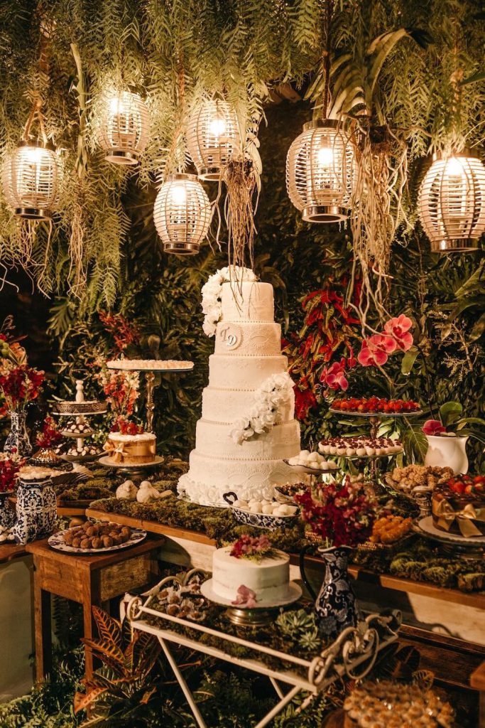 traditional cake wedding desert table idea