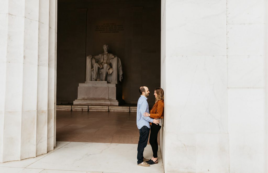 lincoln memorial engagement photo dc