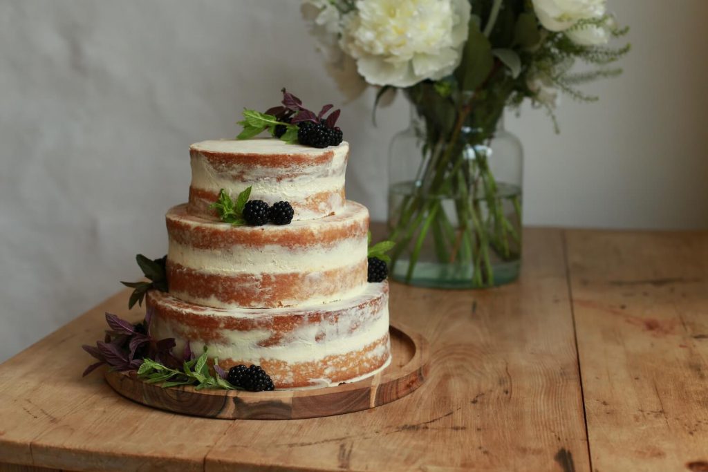 stackable cakes wedding catering trend 2020