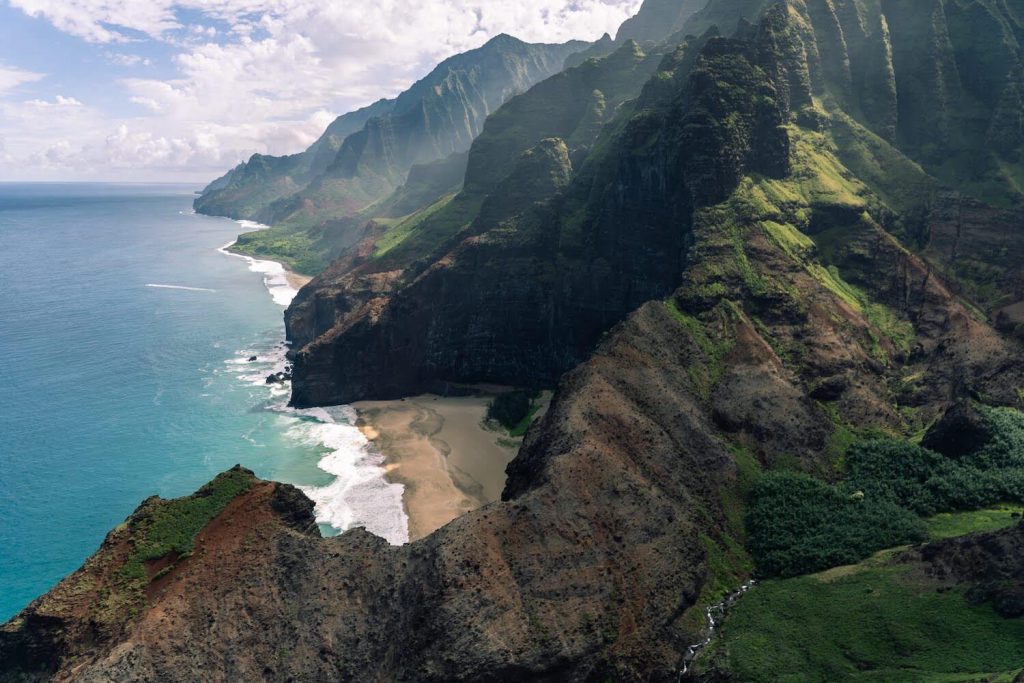 kauai hawaii affordable honeymoon destination