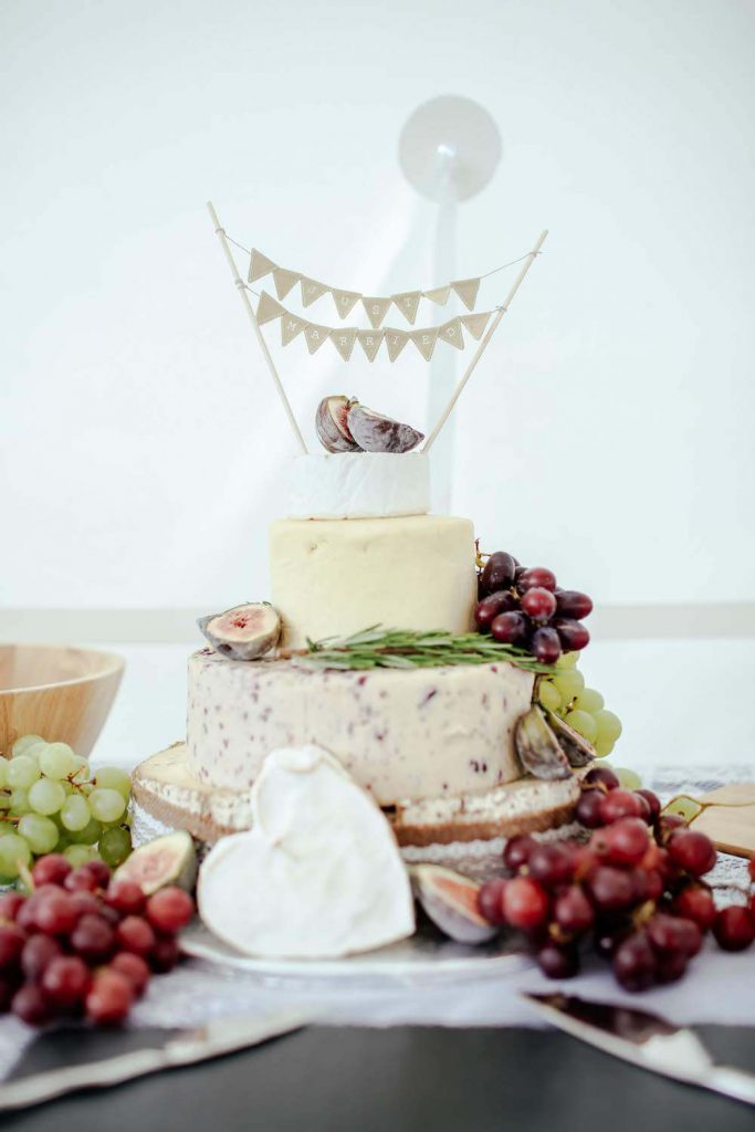 hire an eco-conscious caterer green eco-friendly wedding