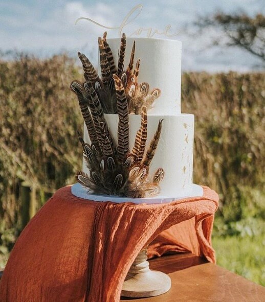 earthy fall wedding cake unique wedding cake idea