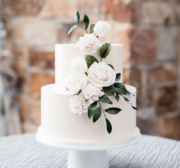 romantic sugar flowers unique wedding cake idea