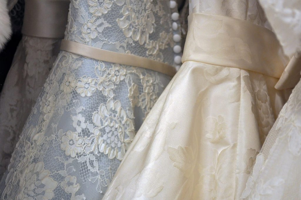 save on your wedding dress and overall looks ways to save money on wedding