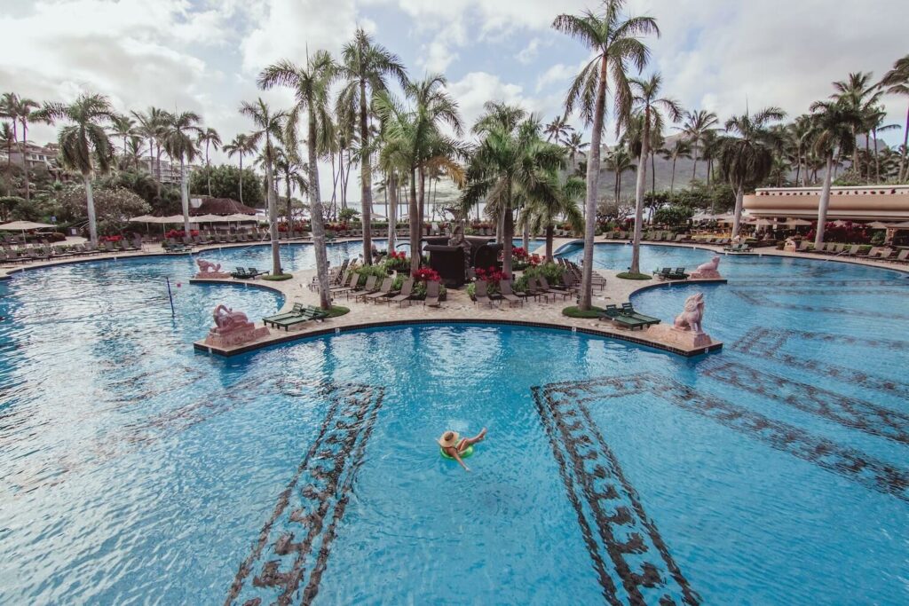 Tips for Choosing the Right Resort honeymoon resorts hawaii