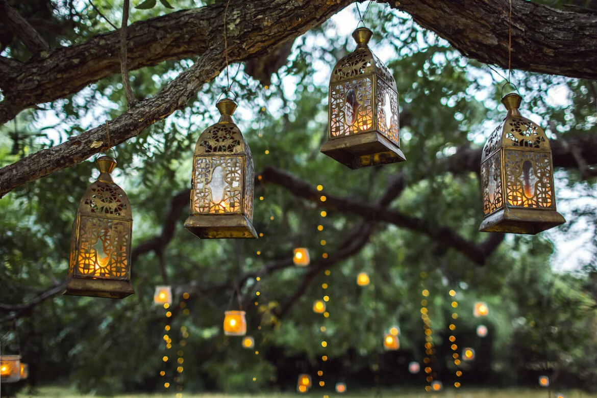 vintage lanterns at a wedding ceremony