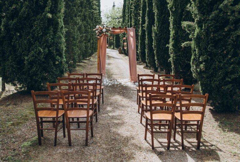 The Ultimate Backyard Wedding Checklist - Joy