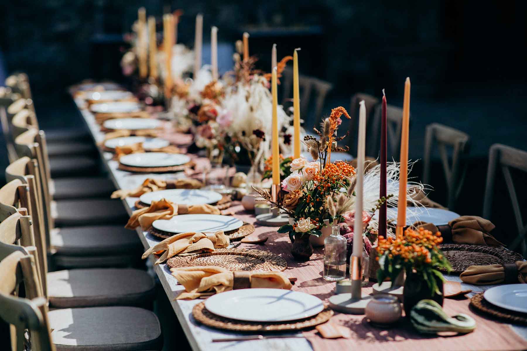 23 Beautiful Banquet-Style Tables For Your Wedding Reception