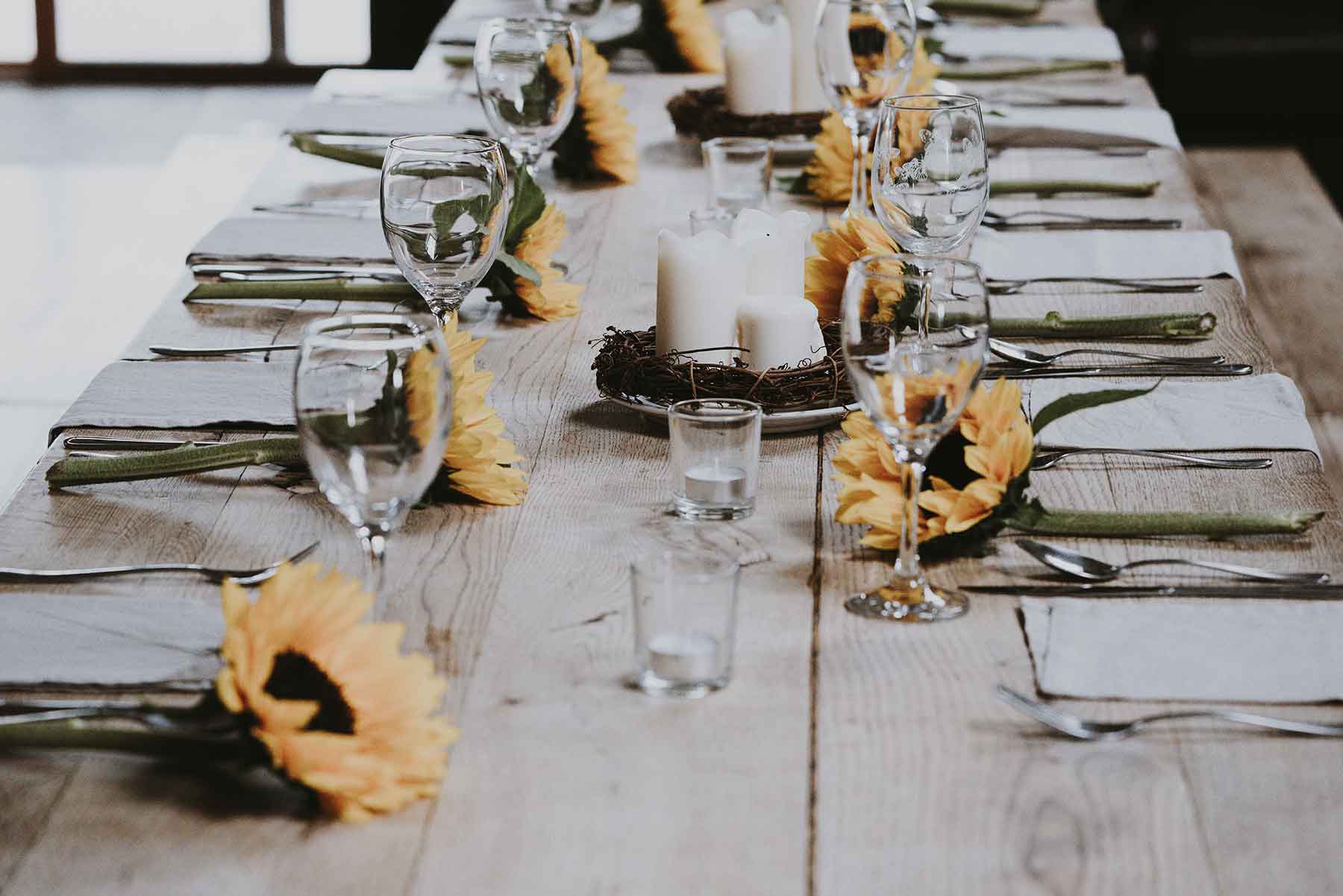 35 Fall Centerpiece Ideas for Your Wedding to Let the Season Shine - Joy
