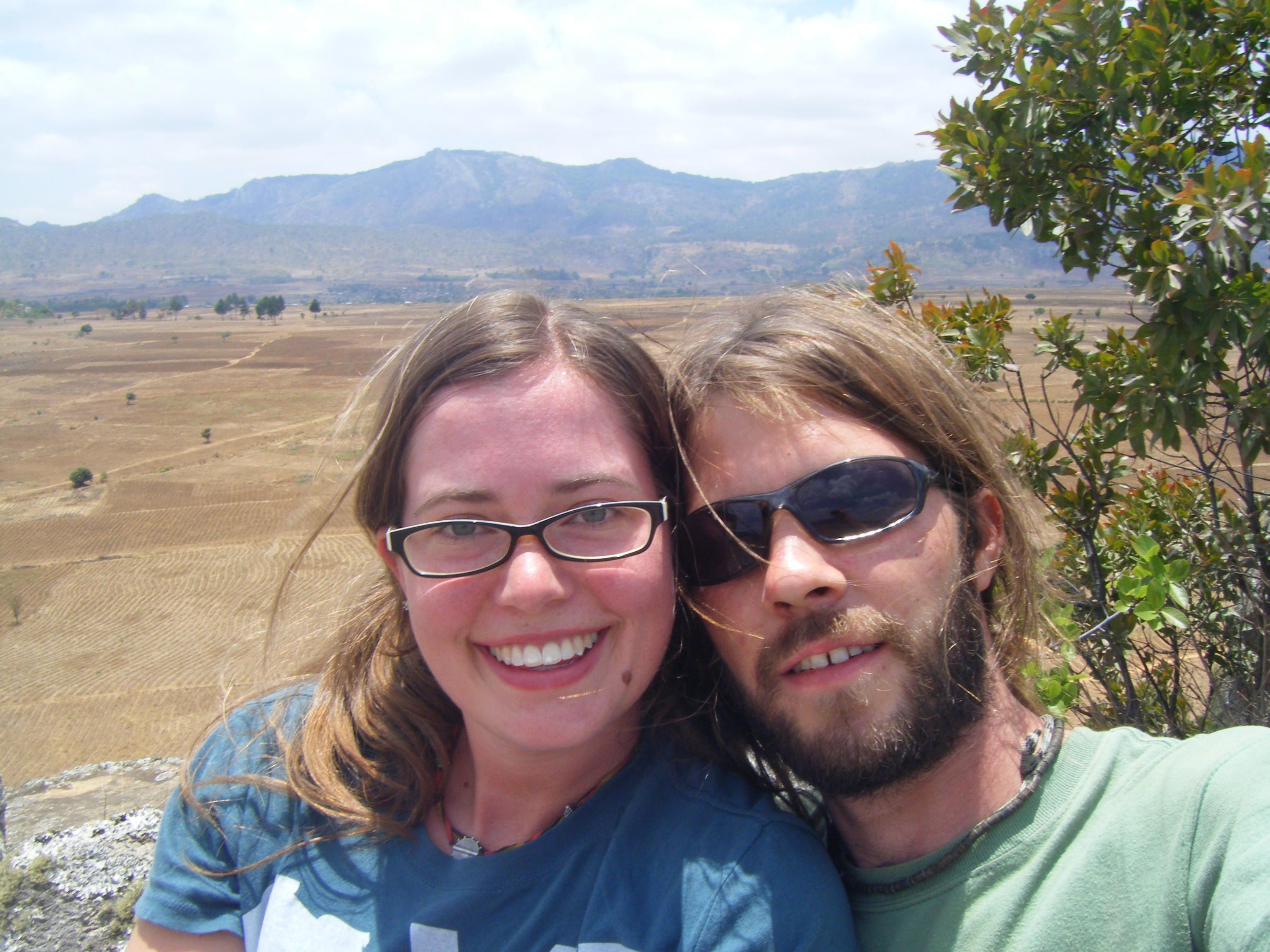 Tim And Jenn Bojanowski - vckaxmu
