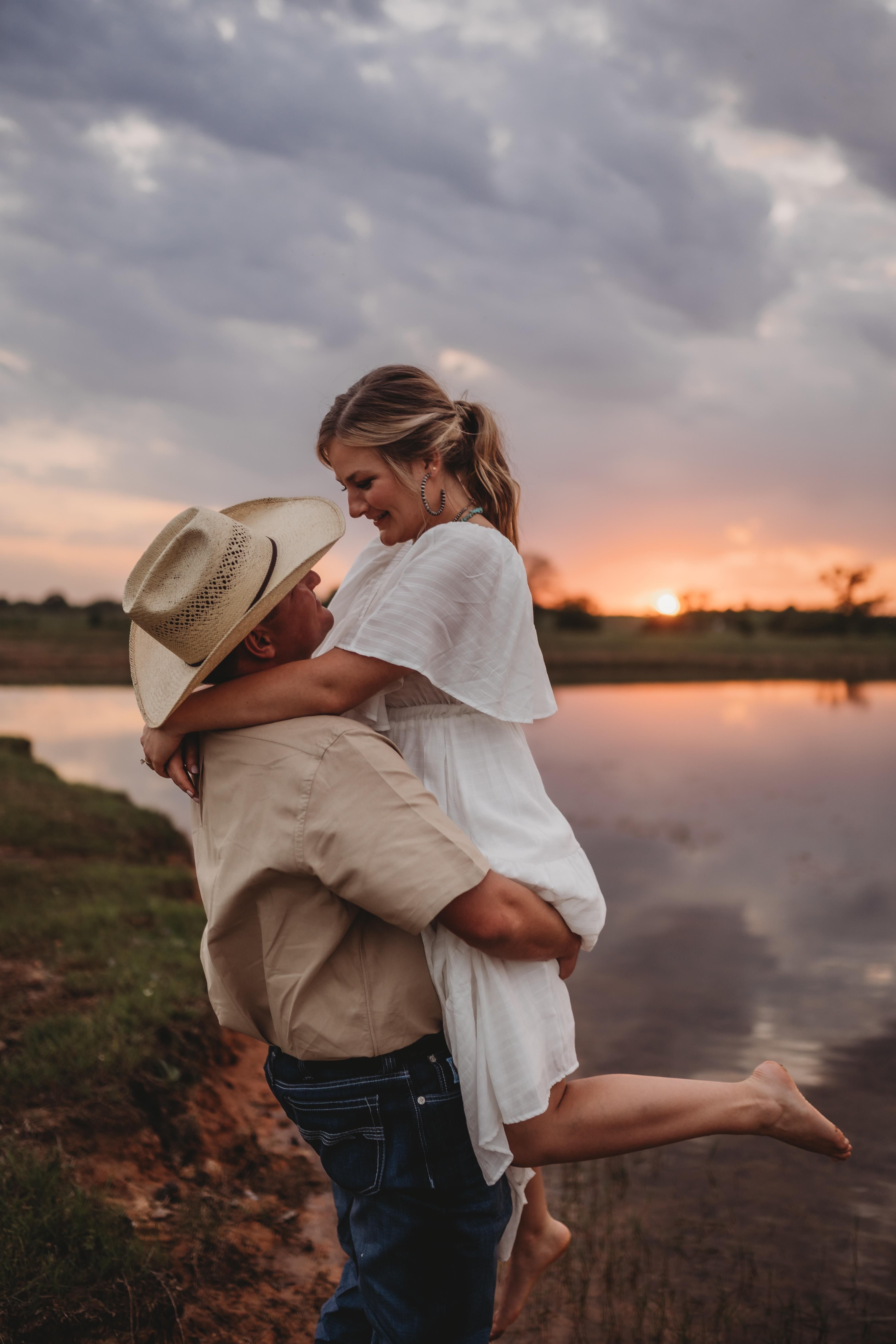Vintage 14K Gold Alexandrite Wedding Band,marquise Cut Alexandrite  Ring,unique Rose Gold Moissanite Ring,promise Anniversary Ring for Women -  Etsy Israel, image size:3915x5872