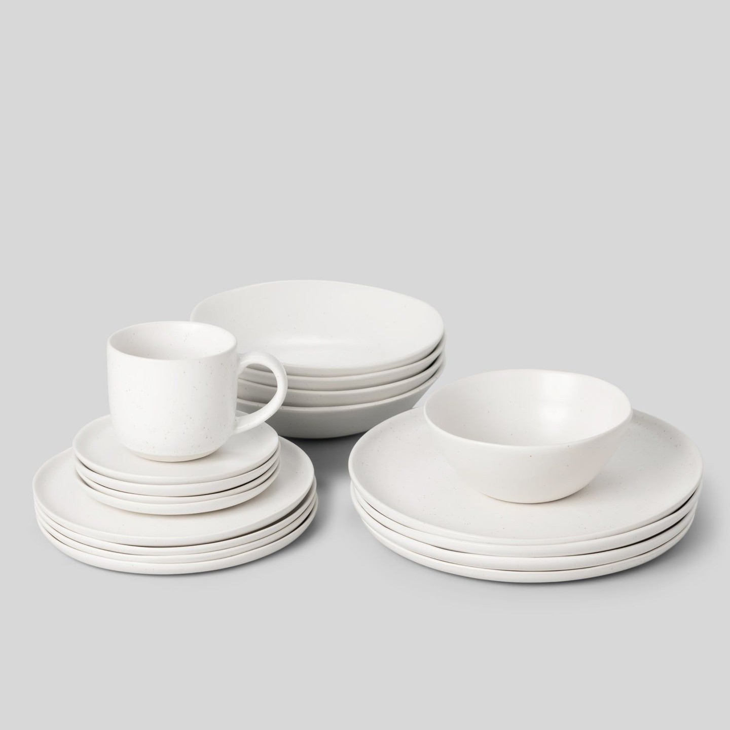 Fable Classic 24-Piece Dinnerware Set