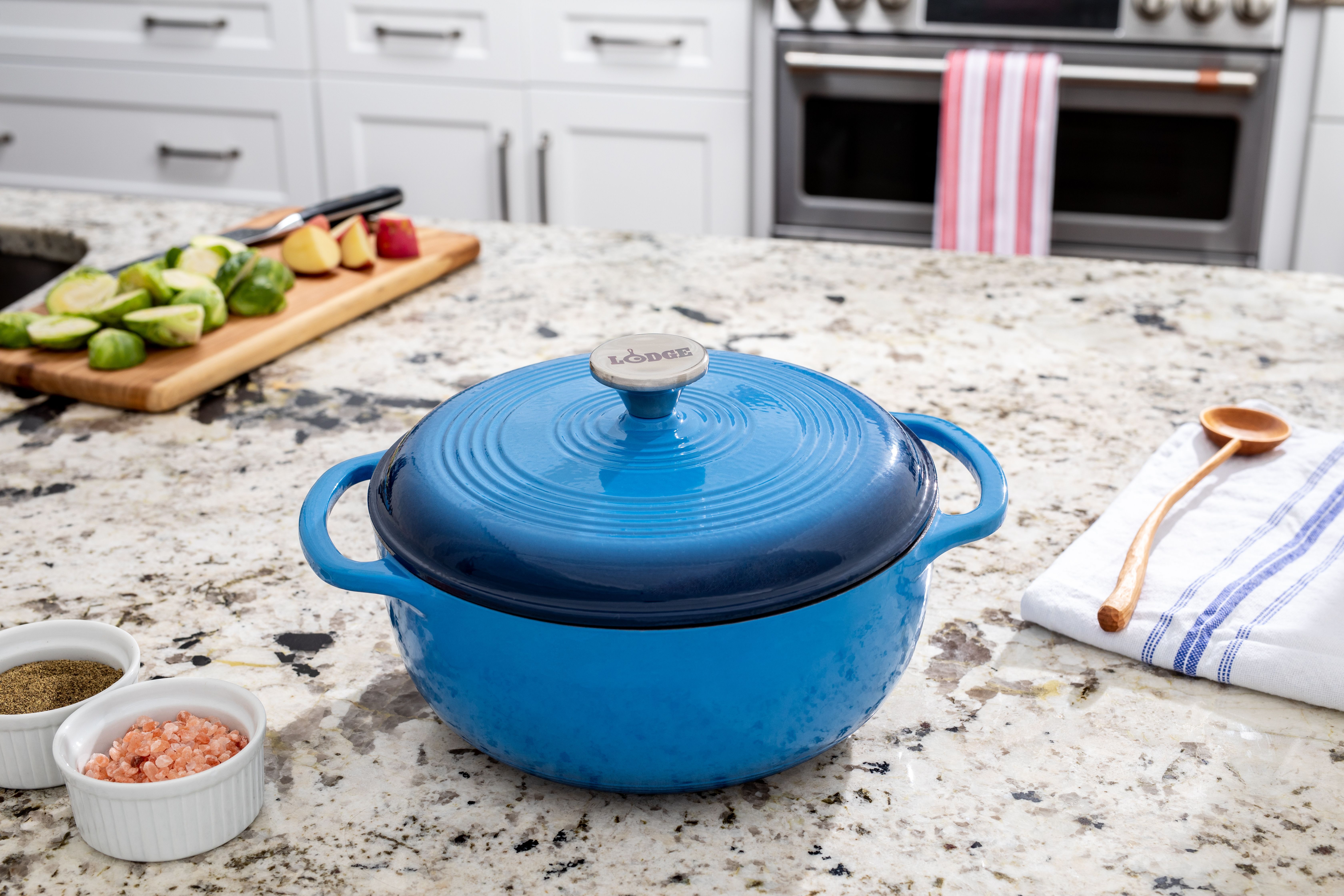 Lodge Manufacturing Enameled Cast Iron Dutch Oven - Blue 805164