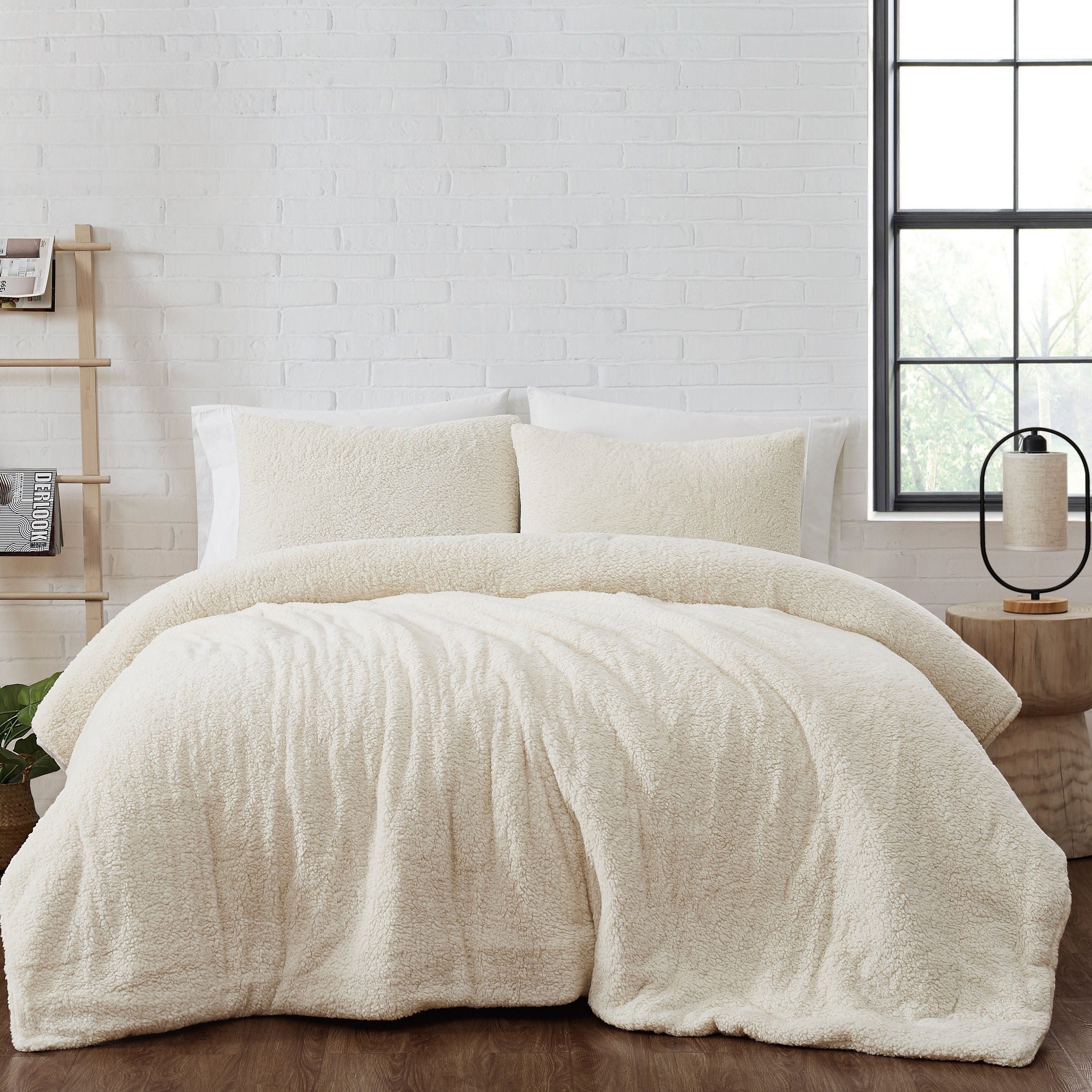 Brooklyn Loom Marshmallow Sherpa 3Piece Comforter Set in Ivory, Full