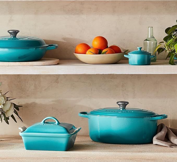 Le Creuset Signature Oval Dutch Oven in Caribbean, 5 Qt. Joy