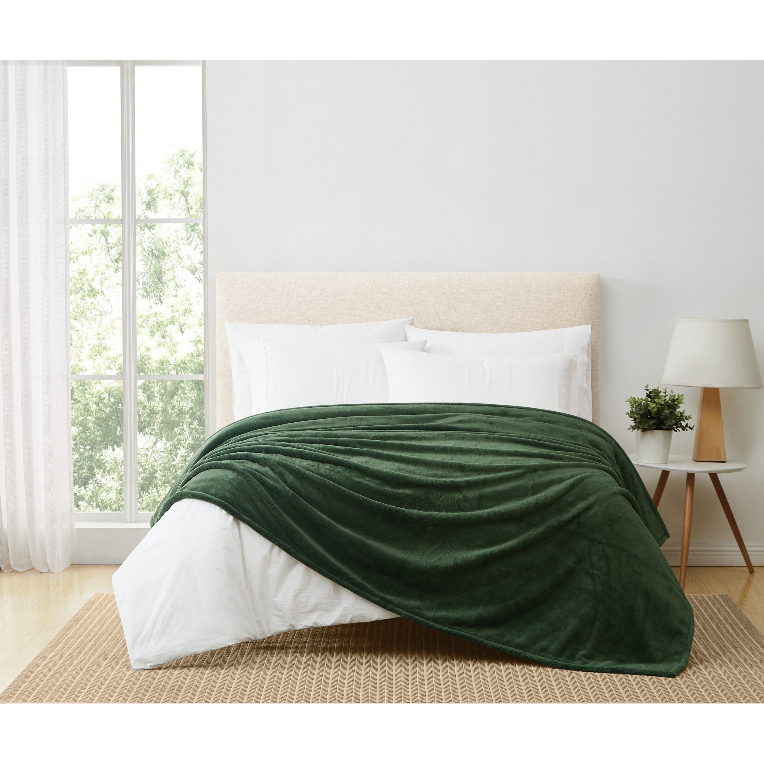 Lavish Plush Blanket in Dark Green, King