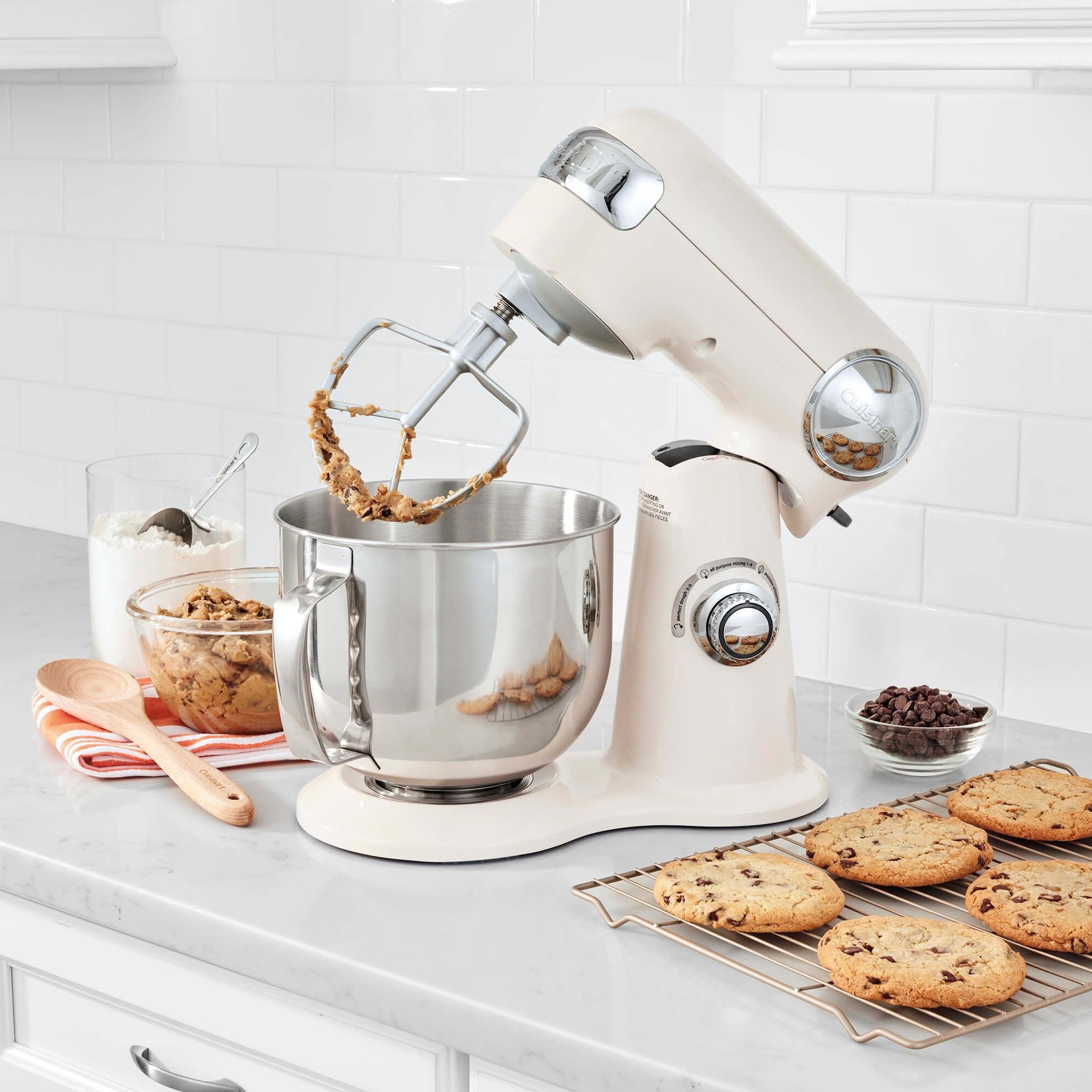 Cuisinart Precision Master Stand Mixer in Coconut Cream, 5.5 Qt. Joy
